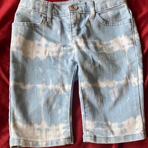 light blue and white denim shorts size 6 lil girl